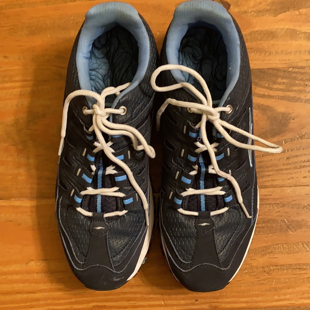 Avia Athletic Shoe